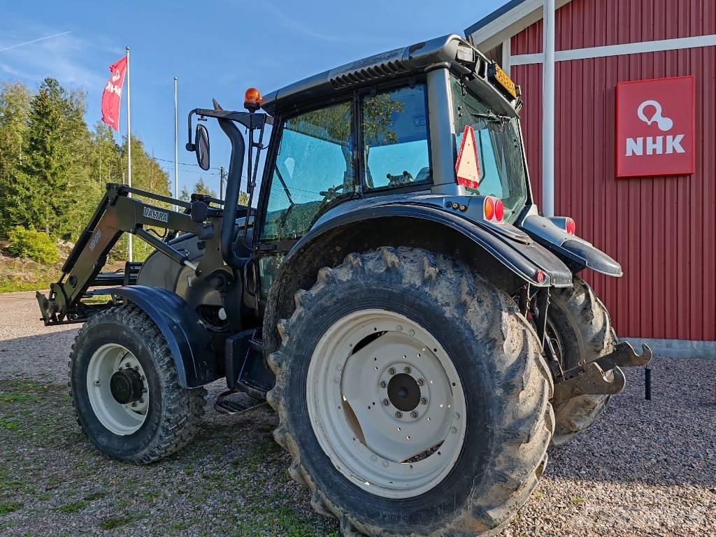 Valtra M 130 曳引機