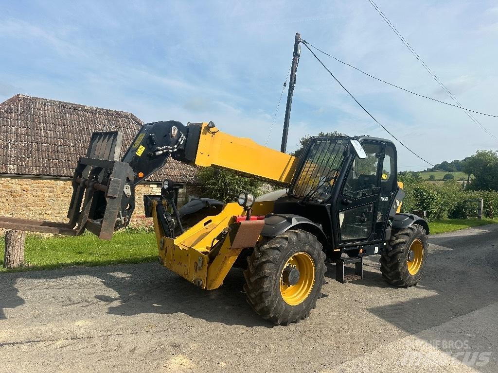CAT TH 414 伸縮臂操作車