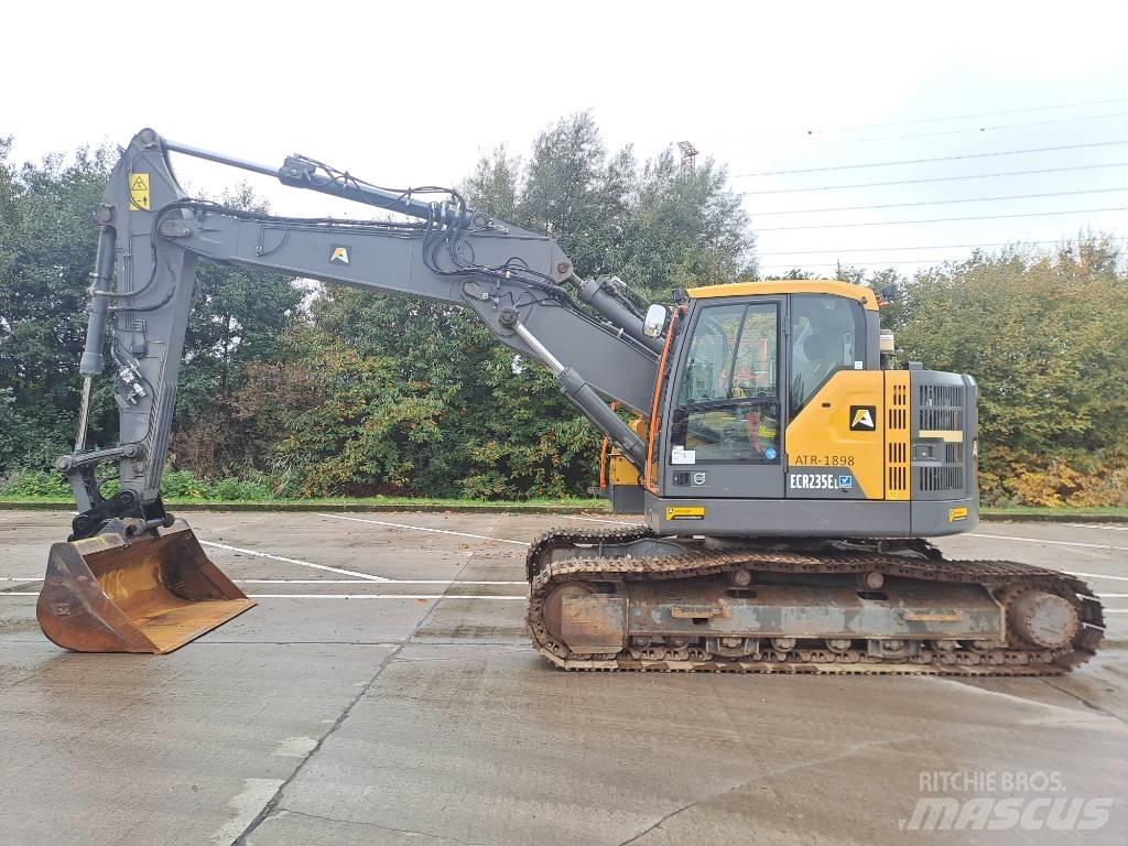 Volvo ECR 235 E 履帶式 挖土機/掘鑿機/挖掘機