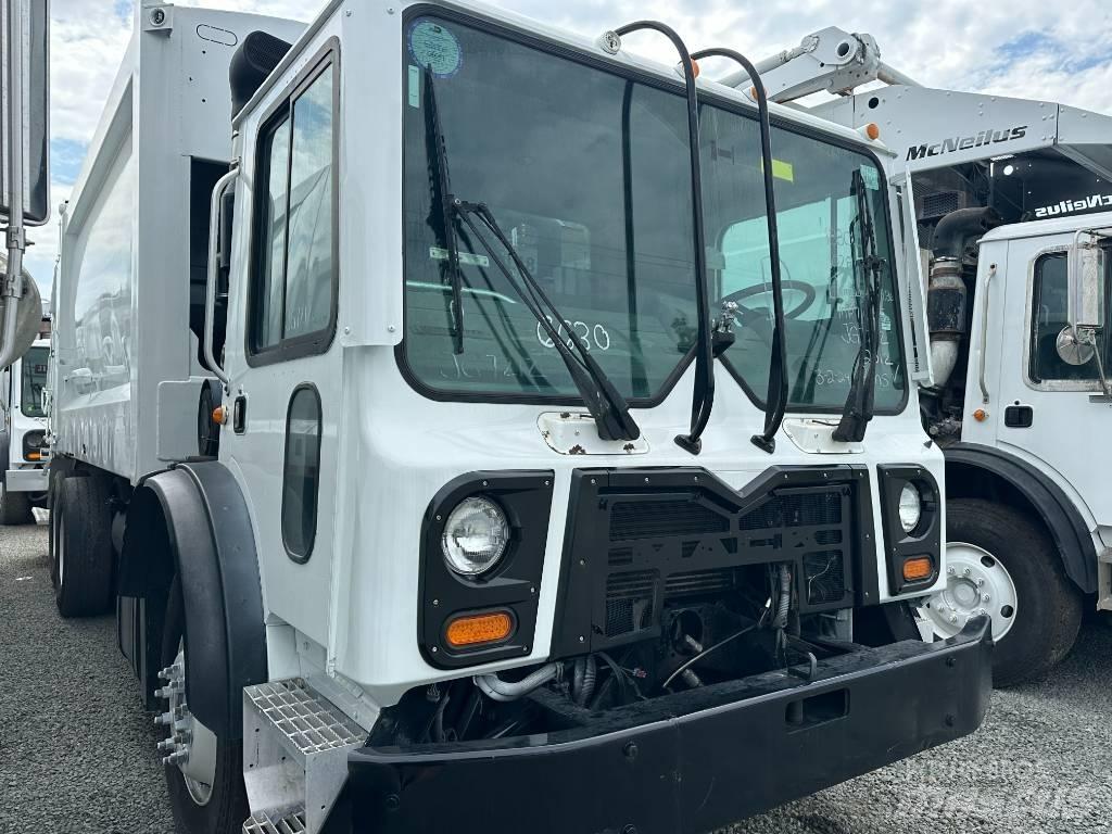 Mack MRU 633 垃圾車