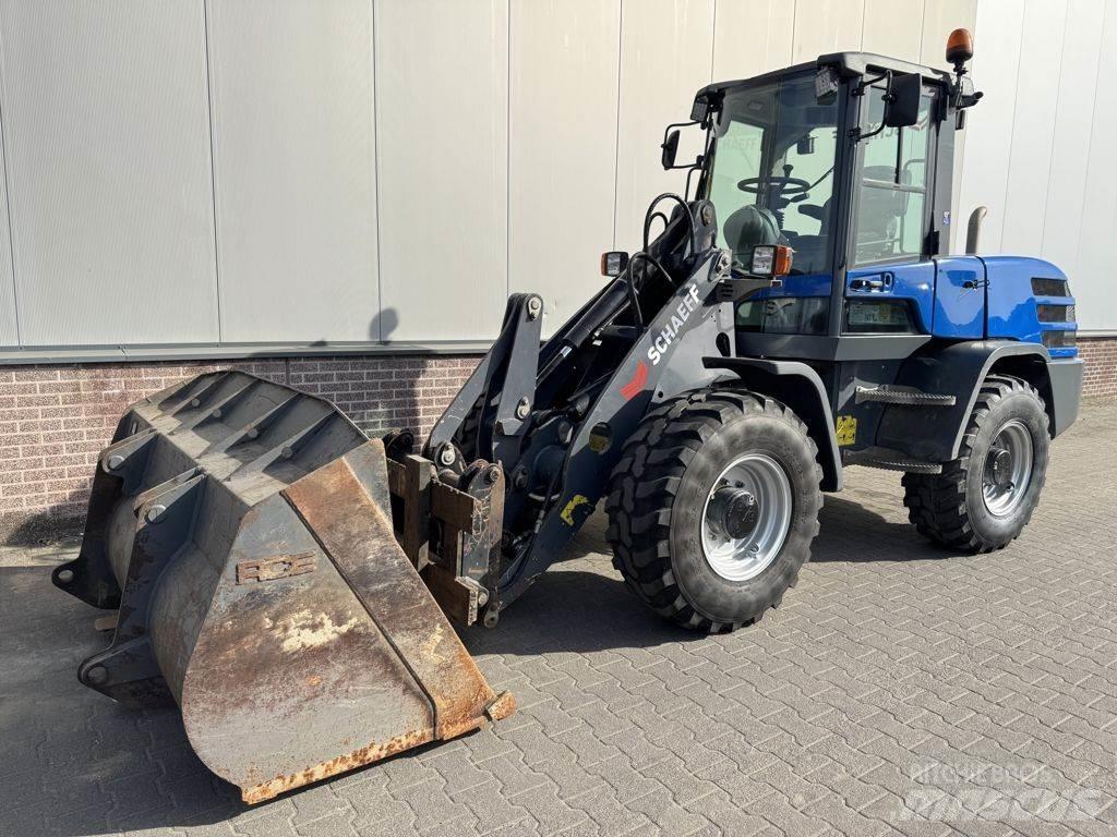 Schaeff TL100 輪胎式裝載機