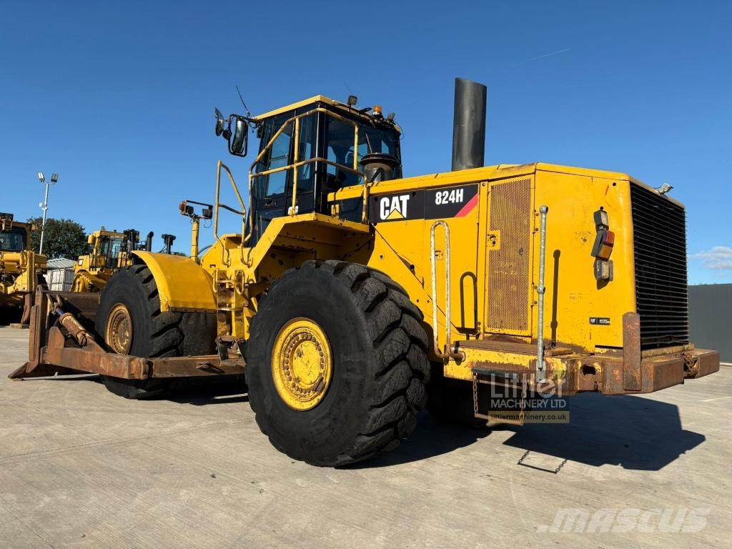 CAT 824 H 輪式推土機