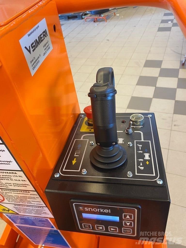 Snorkel TM 12 剪式升降機