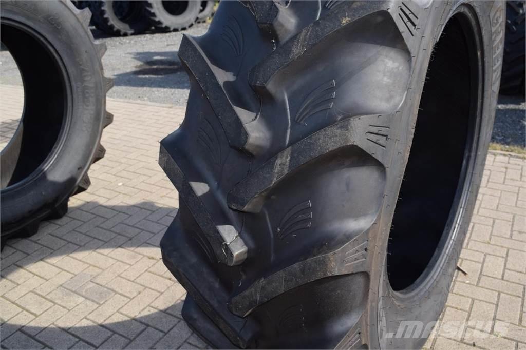  520/85R38 *GRI* 輪胎、車輪和輪圈