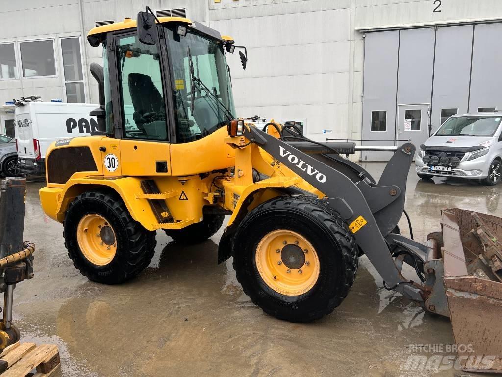 Volvo L 35 G 輪胎式裝載機