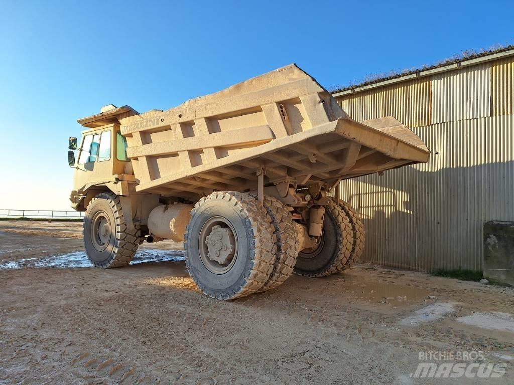 Perlini D655E 剛性傾卸卡車