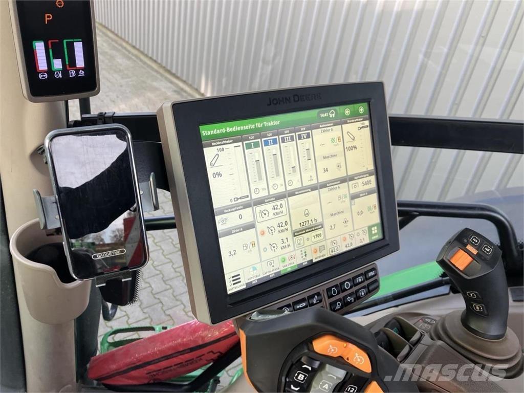 John Deere 6R 215 曳引機