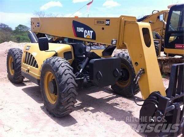 CAT TL943 (M51936) 伸縮臂操作車
