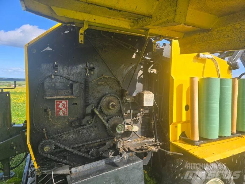 New Holland BR 560 圓型牧草打包機