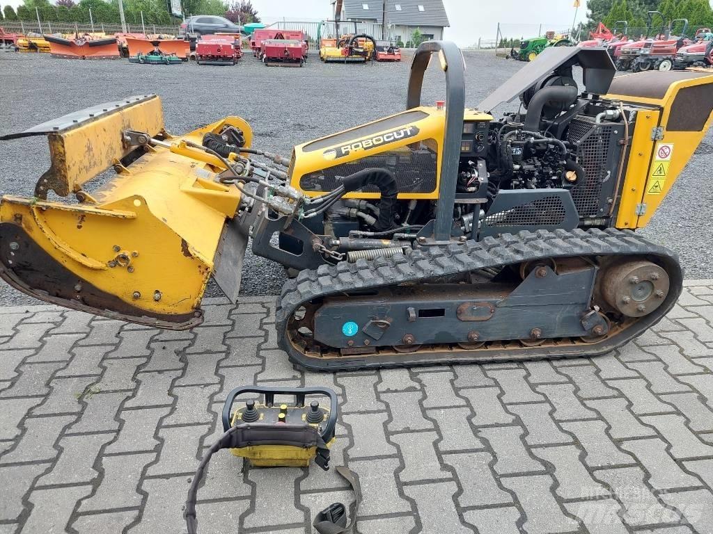 McConnel Robocut 130 機器人割草機
