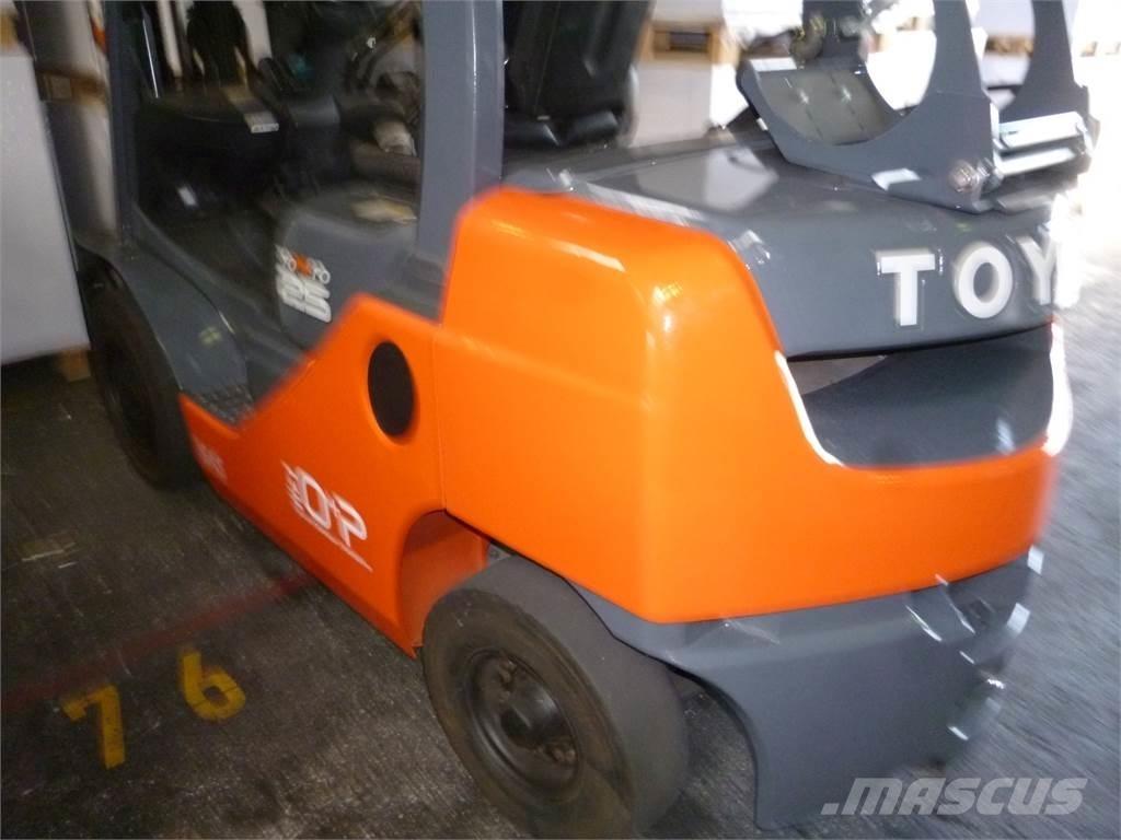 Toyota 02-8FGF25 液化石油氣LPG卡車