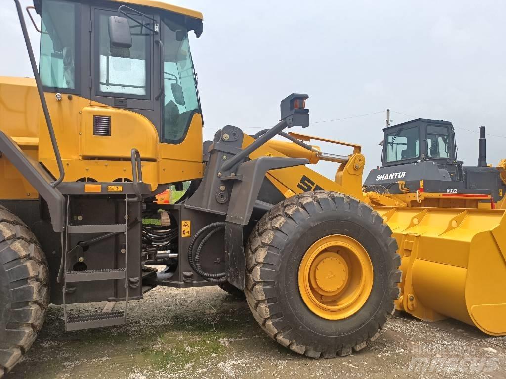 SDLG L956F 輪胎式裝載機