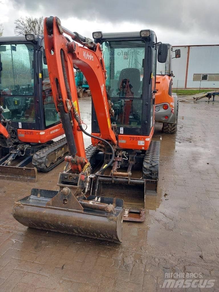 Kubota KX 019-4 小型挖土機/掘鑿機<7t(小型挖掘機)