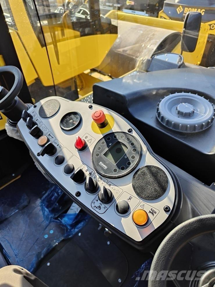 Bomag BW 24 R H 膠輪滾壓機