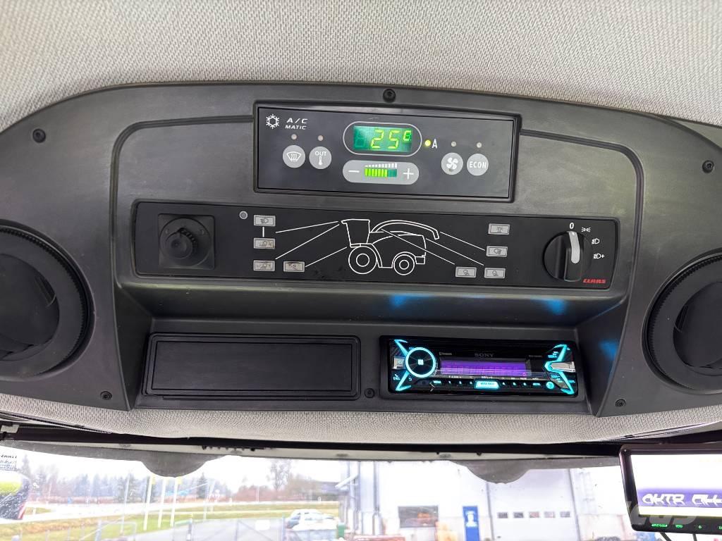 CLAAS Jaguar 930 自走式飼料採集機