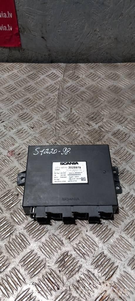 Scania G 400   3025979 電子設備