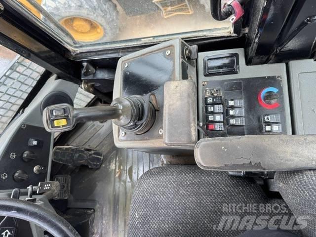 CAT 930 H 輪胎式裝載機