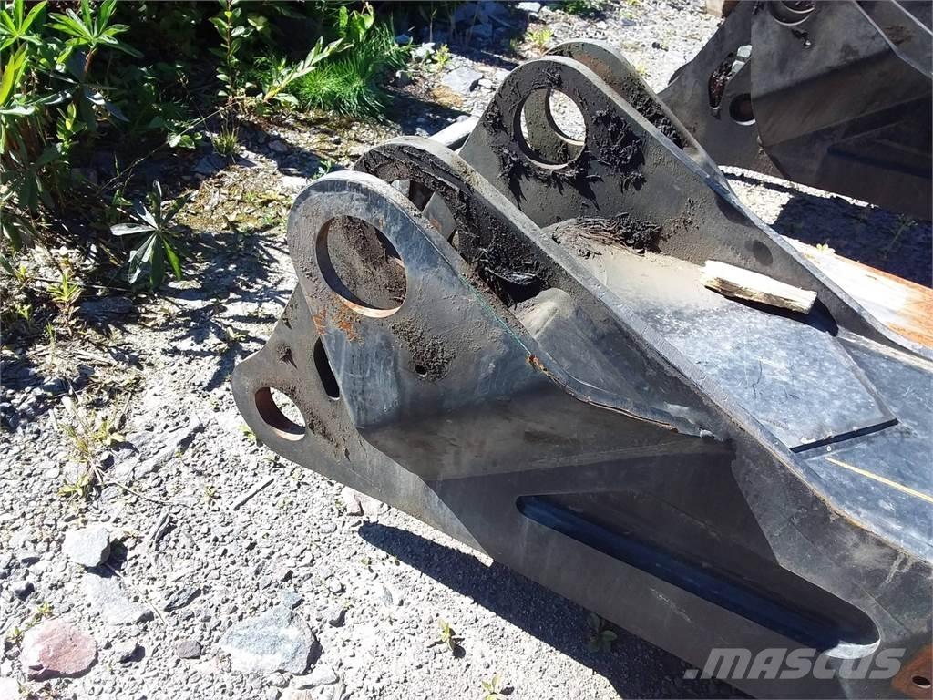 Komatsu C270h 收穫起重機