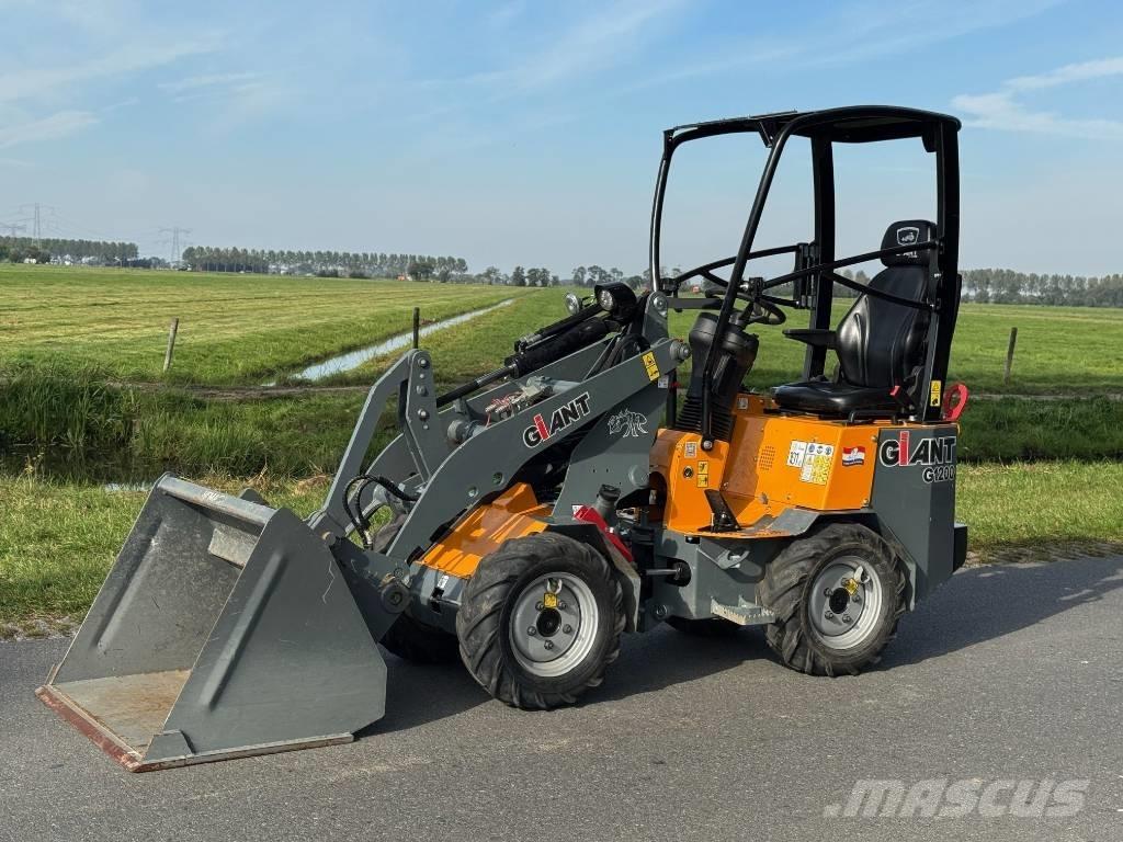 GiANT G 1200 輪胎式裝載機