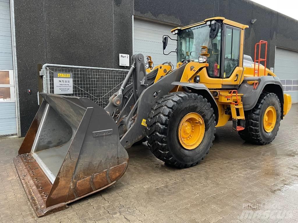 Volvo L110H 輪胎式裝載機