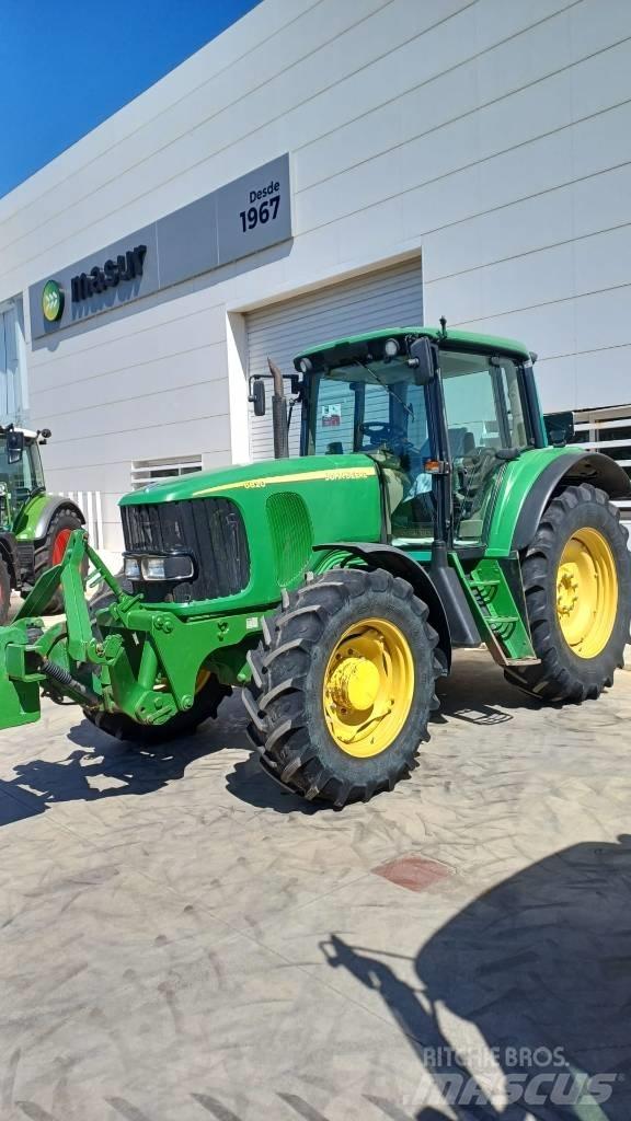 John Deere 6820 曳引機