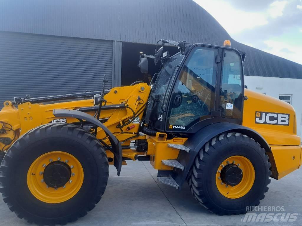 JCB TM420 農業用伸縮臂裝載機