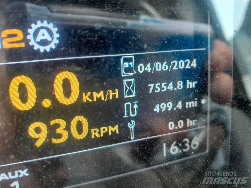 JCB TM420 農業用伸縮臂裝載機
