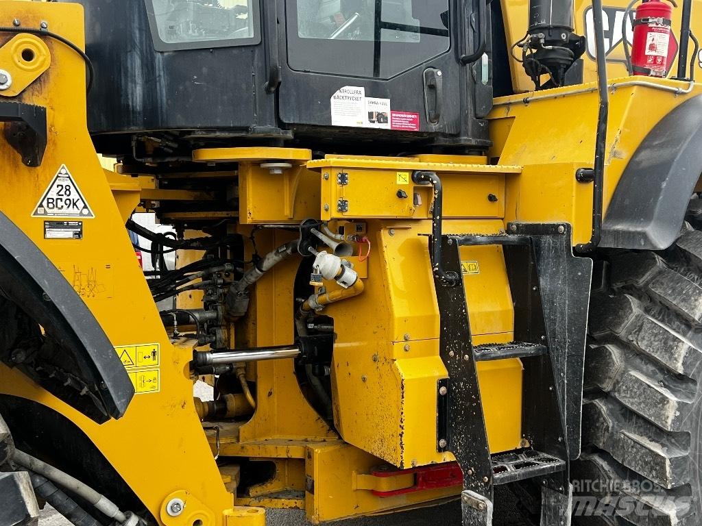 CAT 982 M 輪胎式裝載機