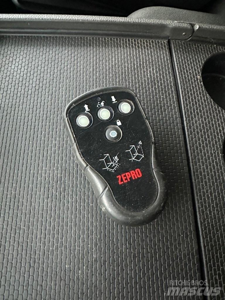 Volvo FM 330 溫控卡車