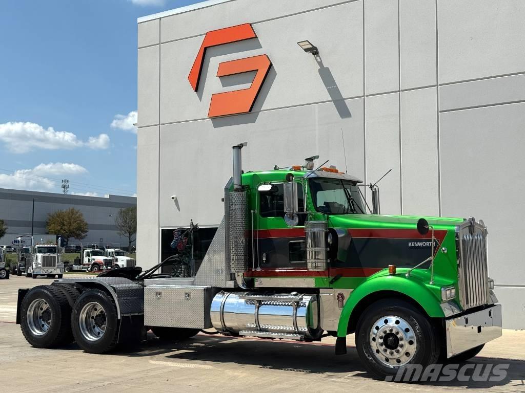 Kenworth W 900 曳引機組件