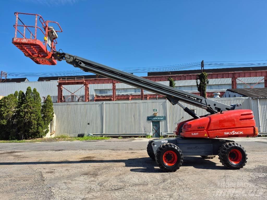 SkyJack SJ 61 T 伸縮臂高空作業車