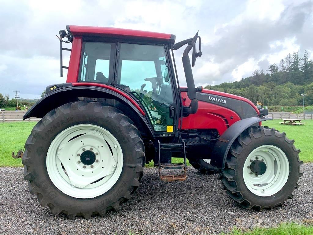 Valtra N101 Tractor 林業用曳引機