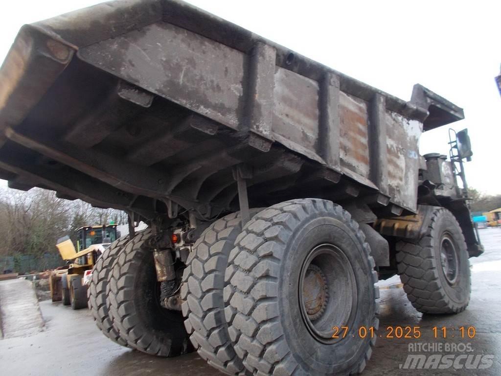 CAT 775G 剛性傾卸卡車