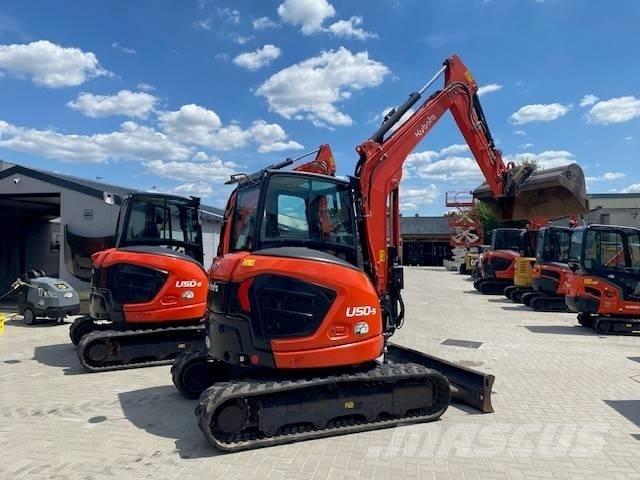 Kubota U 50-5 小型挖土機/掘鑿機<7t(小型挖掘機)