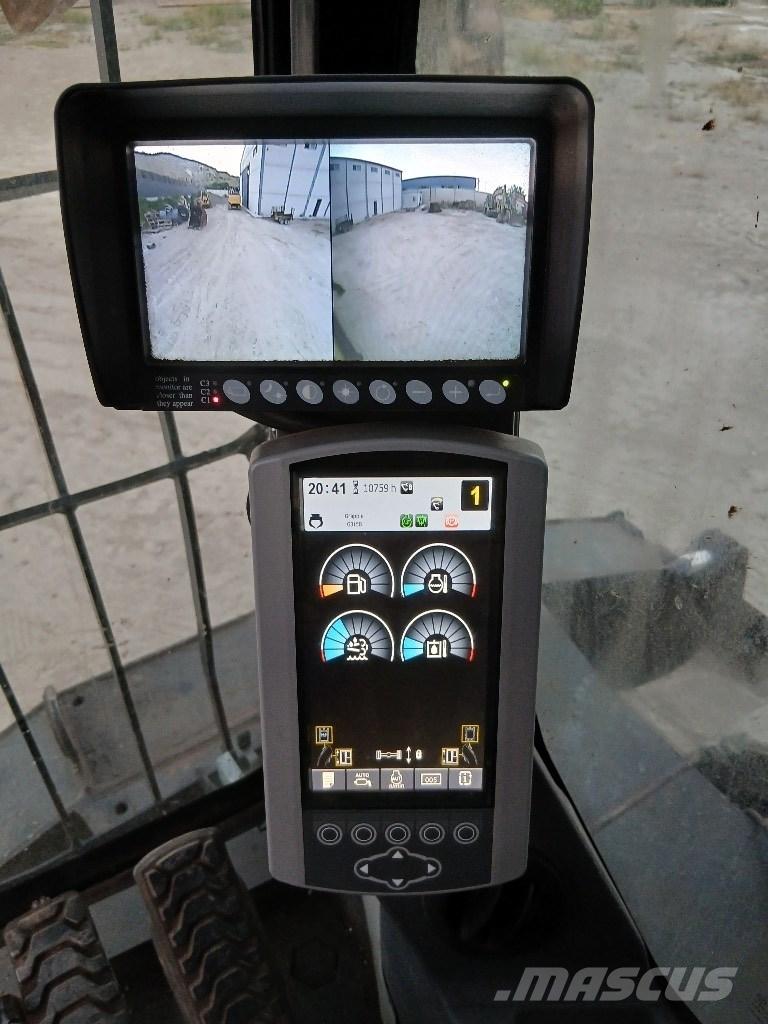 CAT MH 3022 廢棄物/工業用操作車