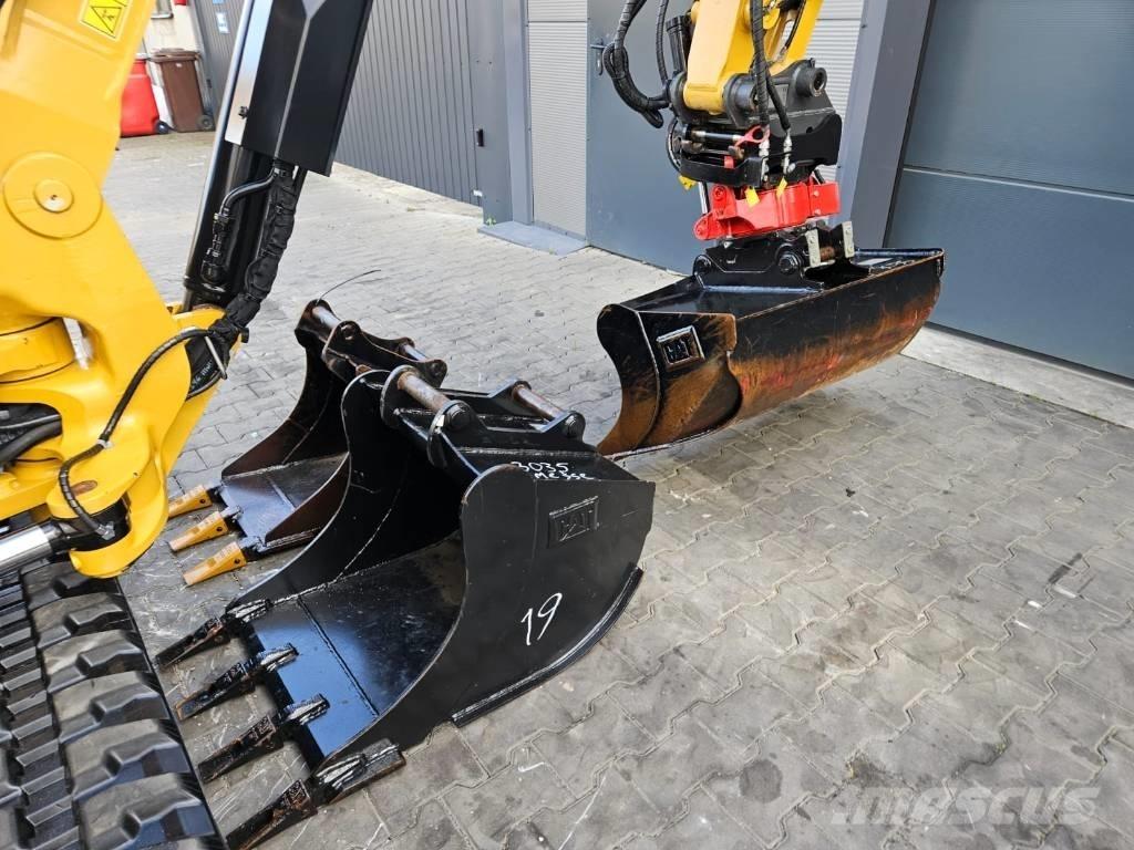 CAT 303.5 CR 小型挖土機/掘鑿機<7t(小型挖掘機)