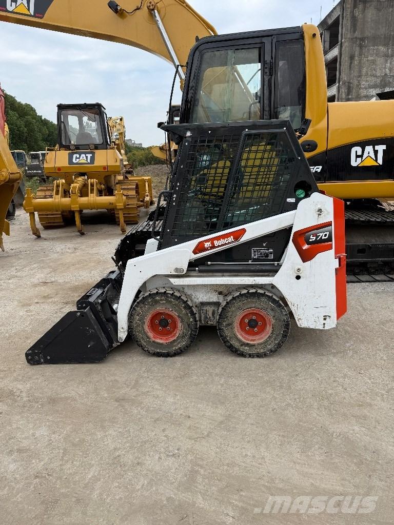 Bobcat S70 滑移轉向裝載機