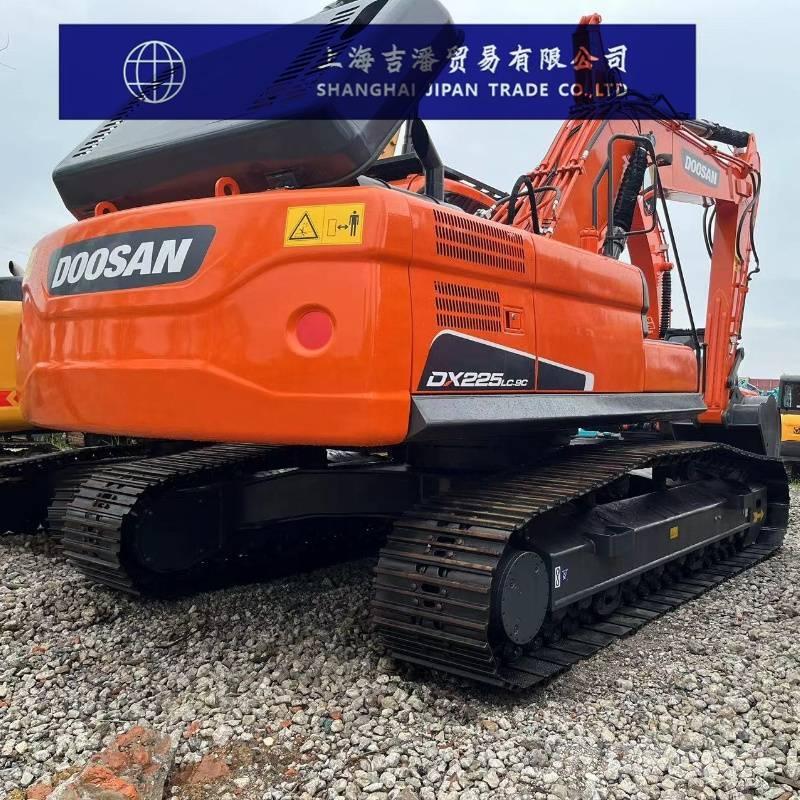 Doosan DX 225 履帶式 挖土機/掘鑿機/挖掘機