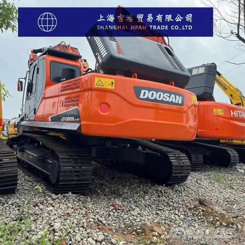 Doosan DX 225 履帶式 挖土機/掘鑿機/挖掘機
