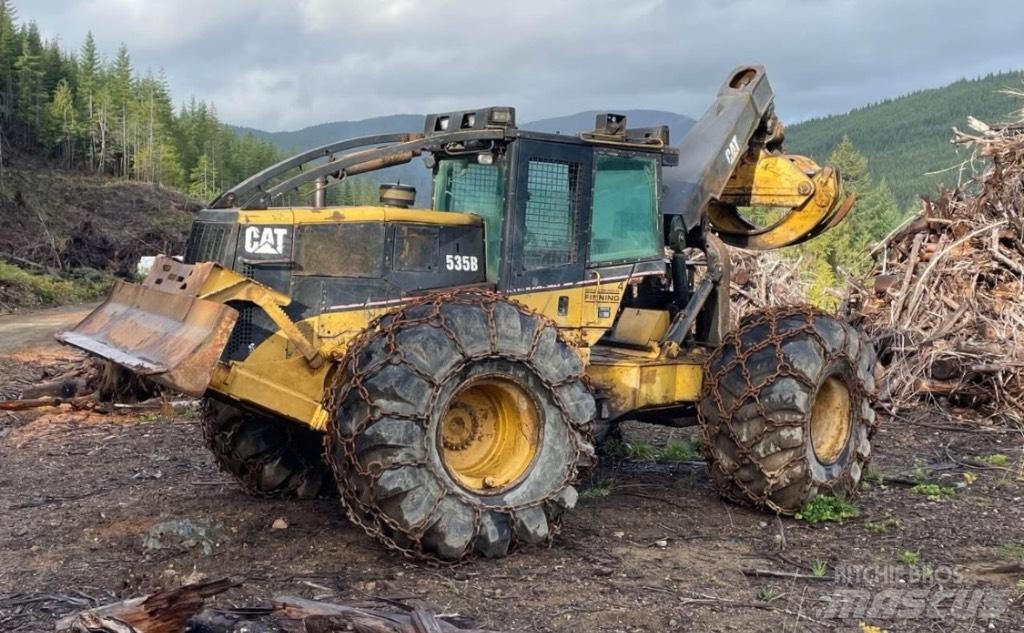 CAT 535 B 集材機