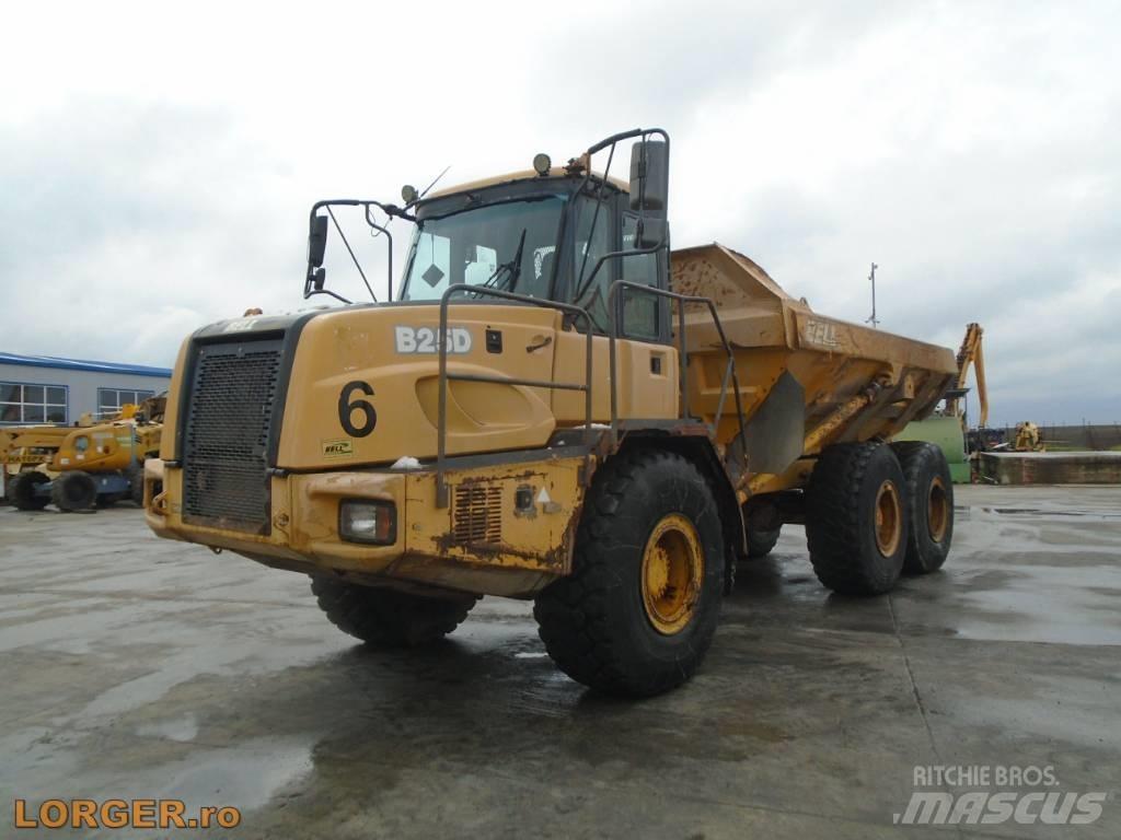 Bell B 25 D 鉸接式起吊車
