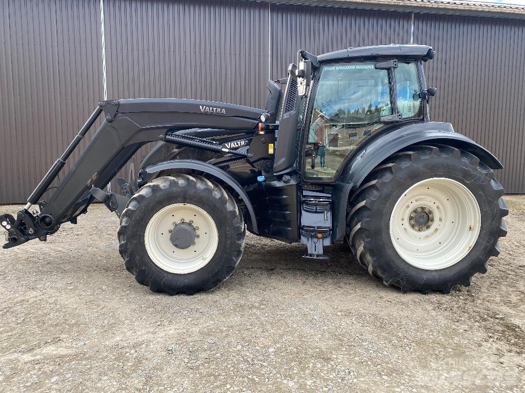 Valtra T254 V 曳引機