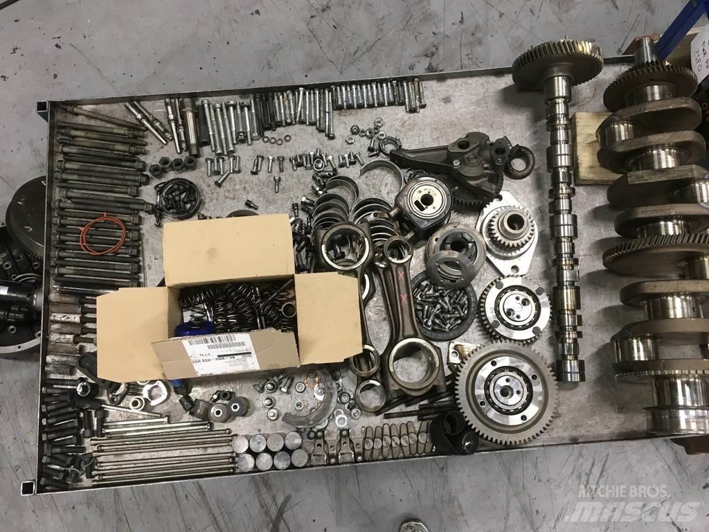 Agco 44 AWF PARTS 引擎/發動機