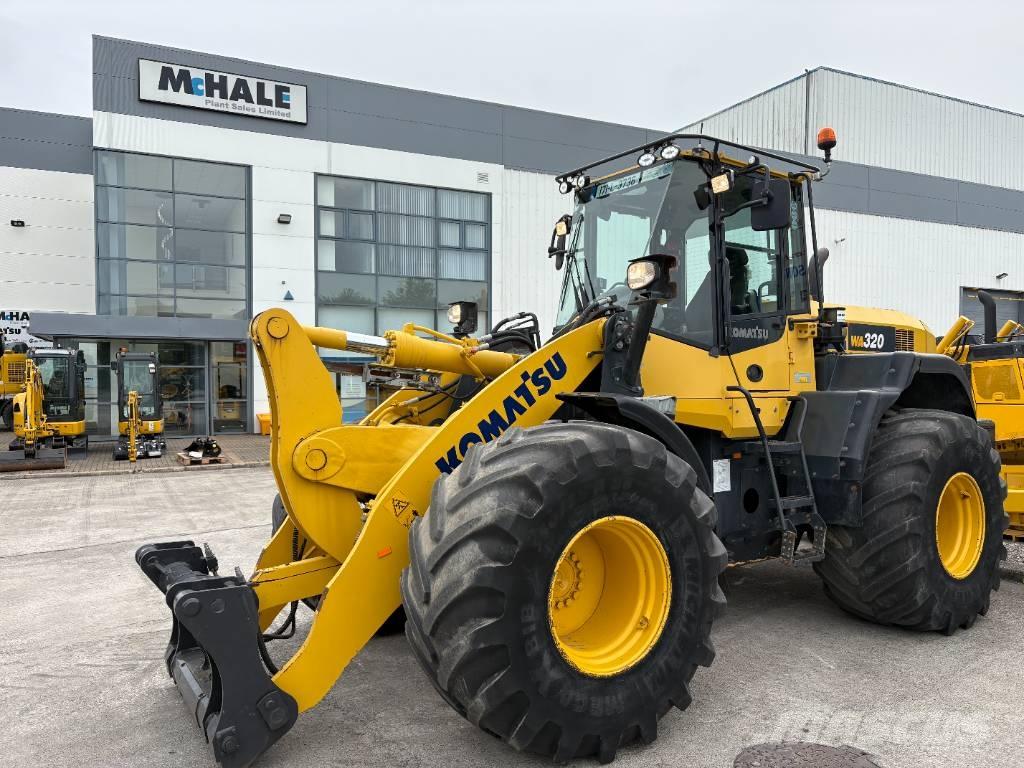 Komatsu WA320-7 輪胎式裝載機
