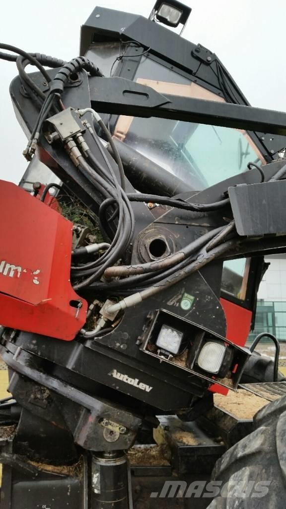 Valmet 901 收穫機