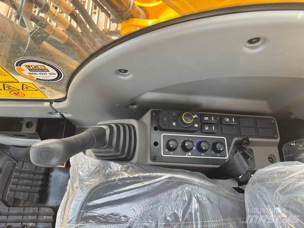JCB 205 特殊挖土機/掘鑿機/挖掘機