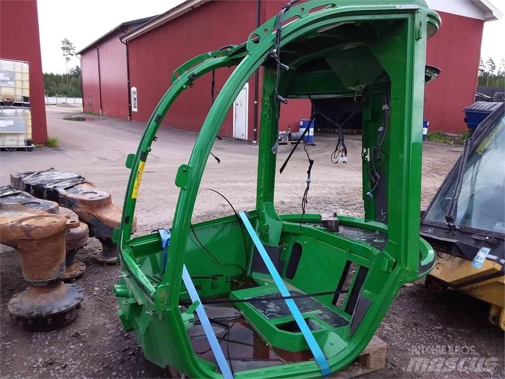 John Deere E/G 駕駛室與內部