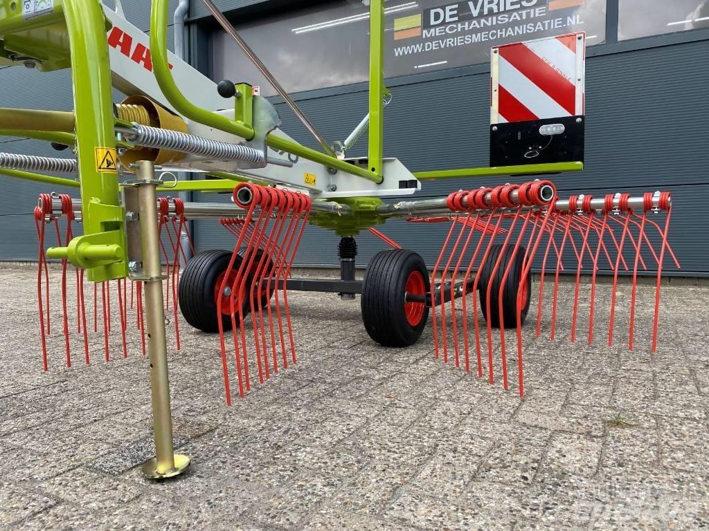 CLAAS liner 370 堆草機