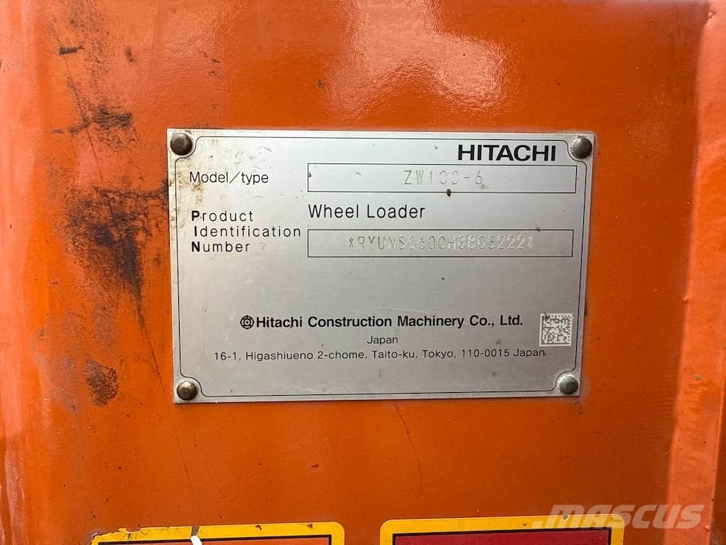 Hitachi ZW 100 輪胎式裝載機