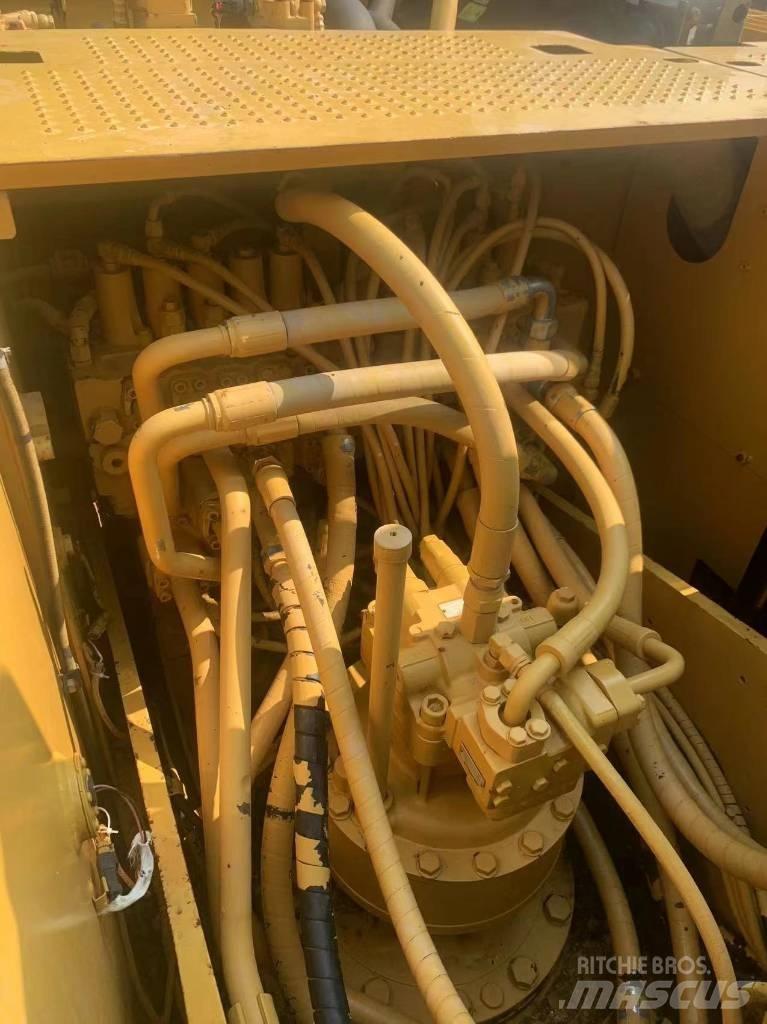CAT 320 D 履帶式 挖土機/掘鑿機/挖掘機